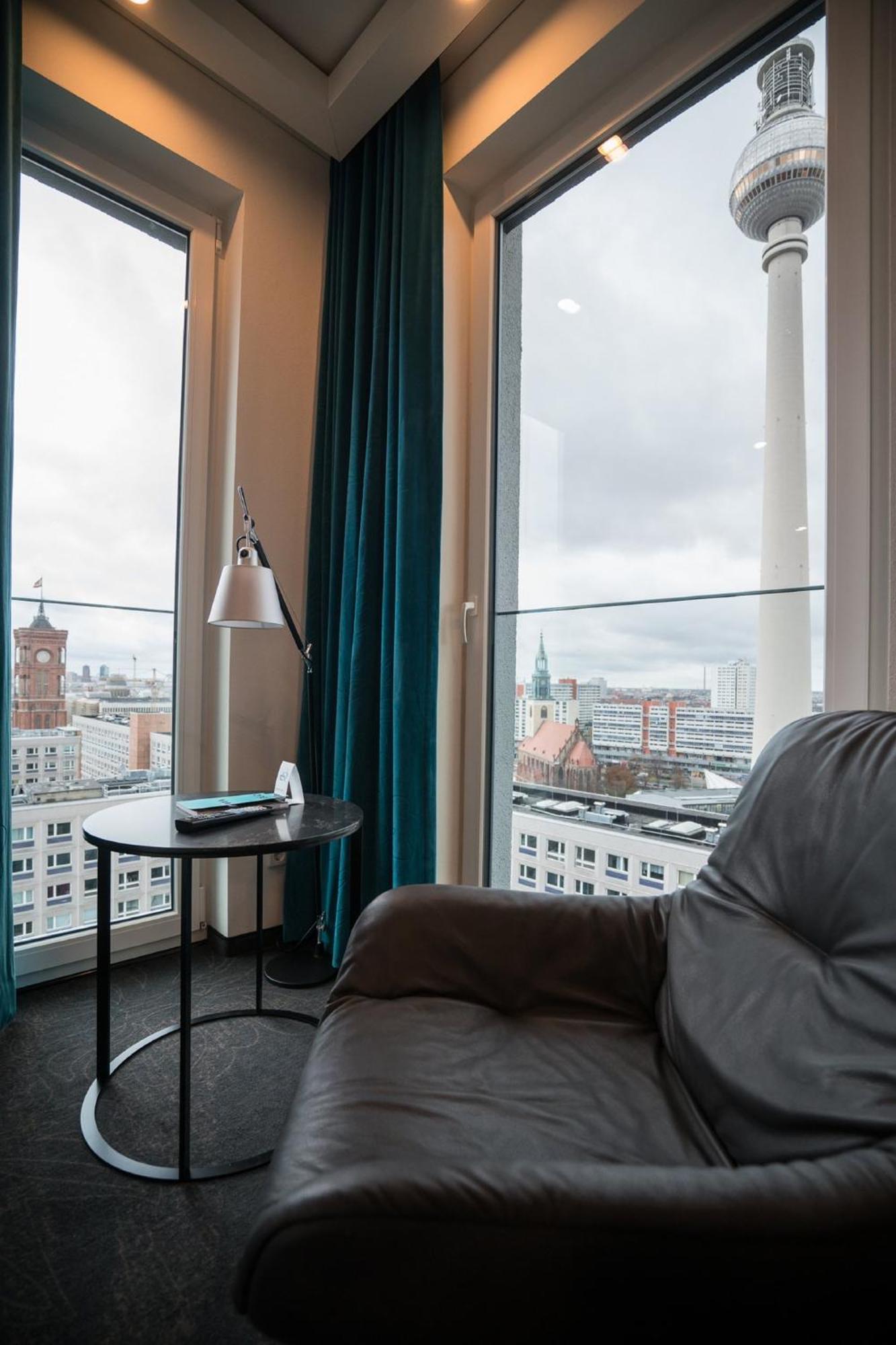 Motel One Berlin-Alexanderplatz Exterior foto